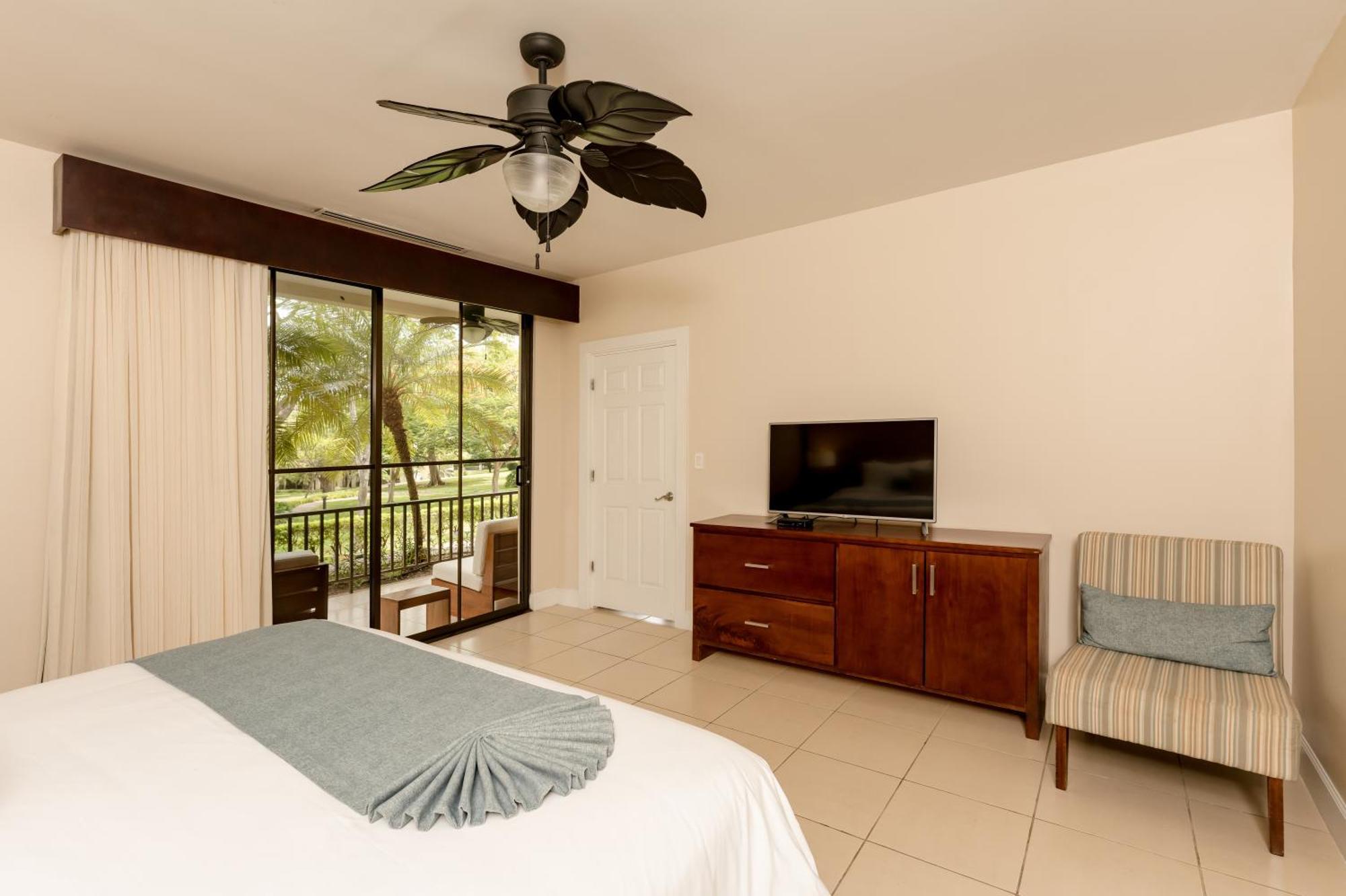 Coco Breeze Pacific Apartment Exterior foto