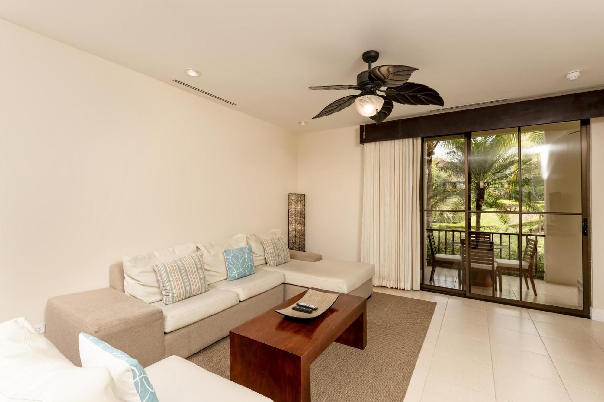 Coco Breeze Pacific Apartment Exterior foto