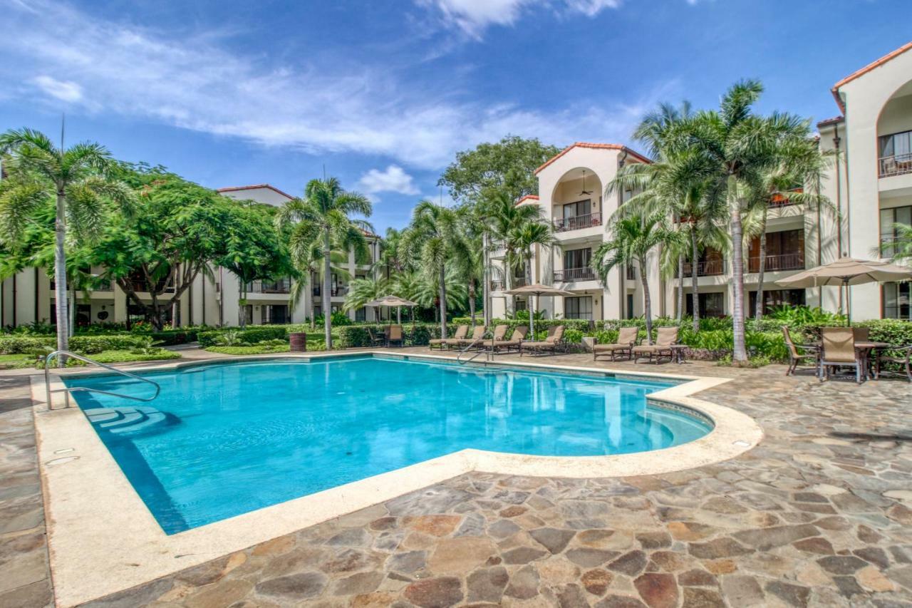 Coco Breeze Pacific Apartment Exterior foto